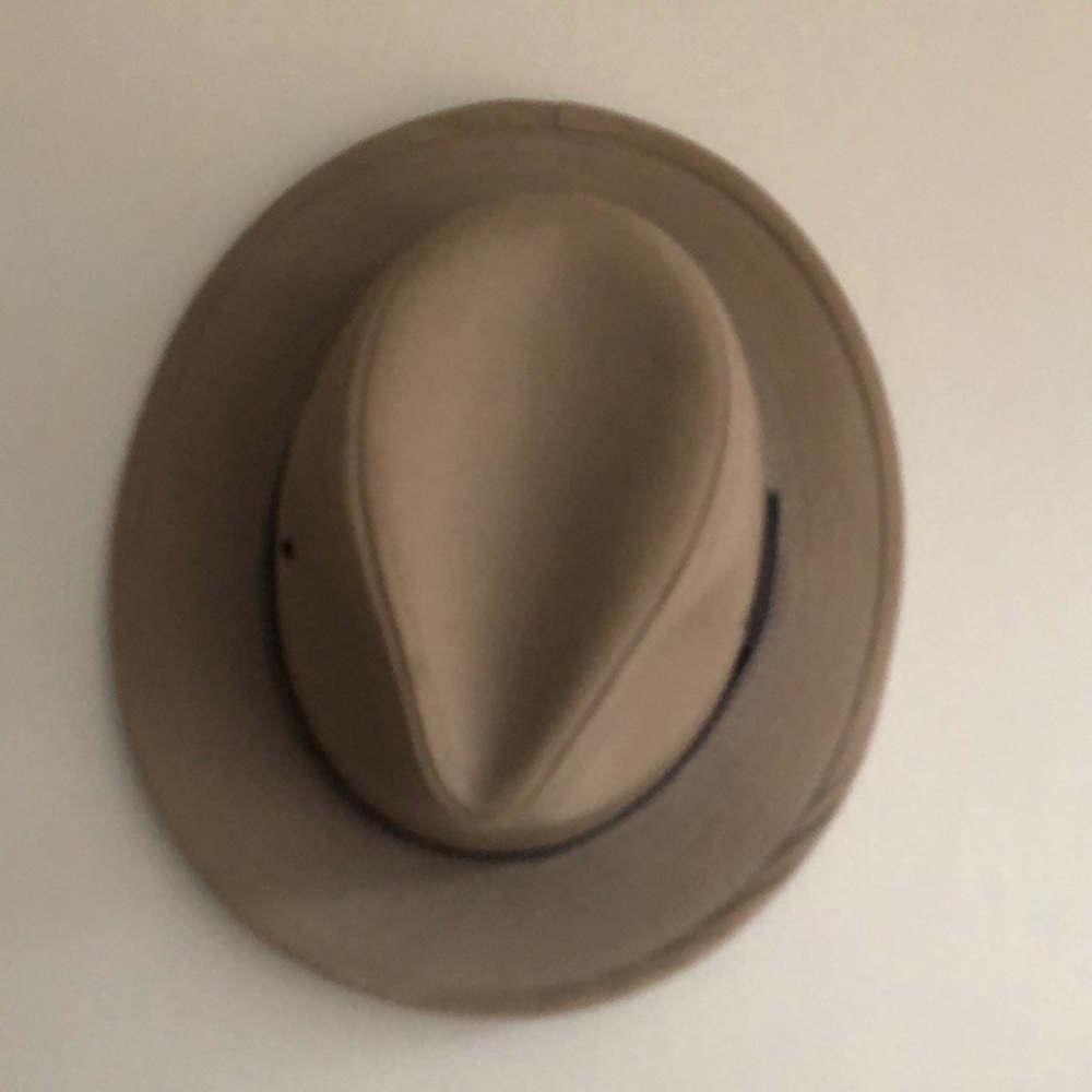 Hat - Picture 4 of 6